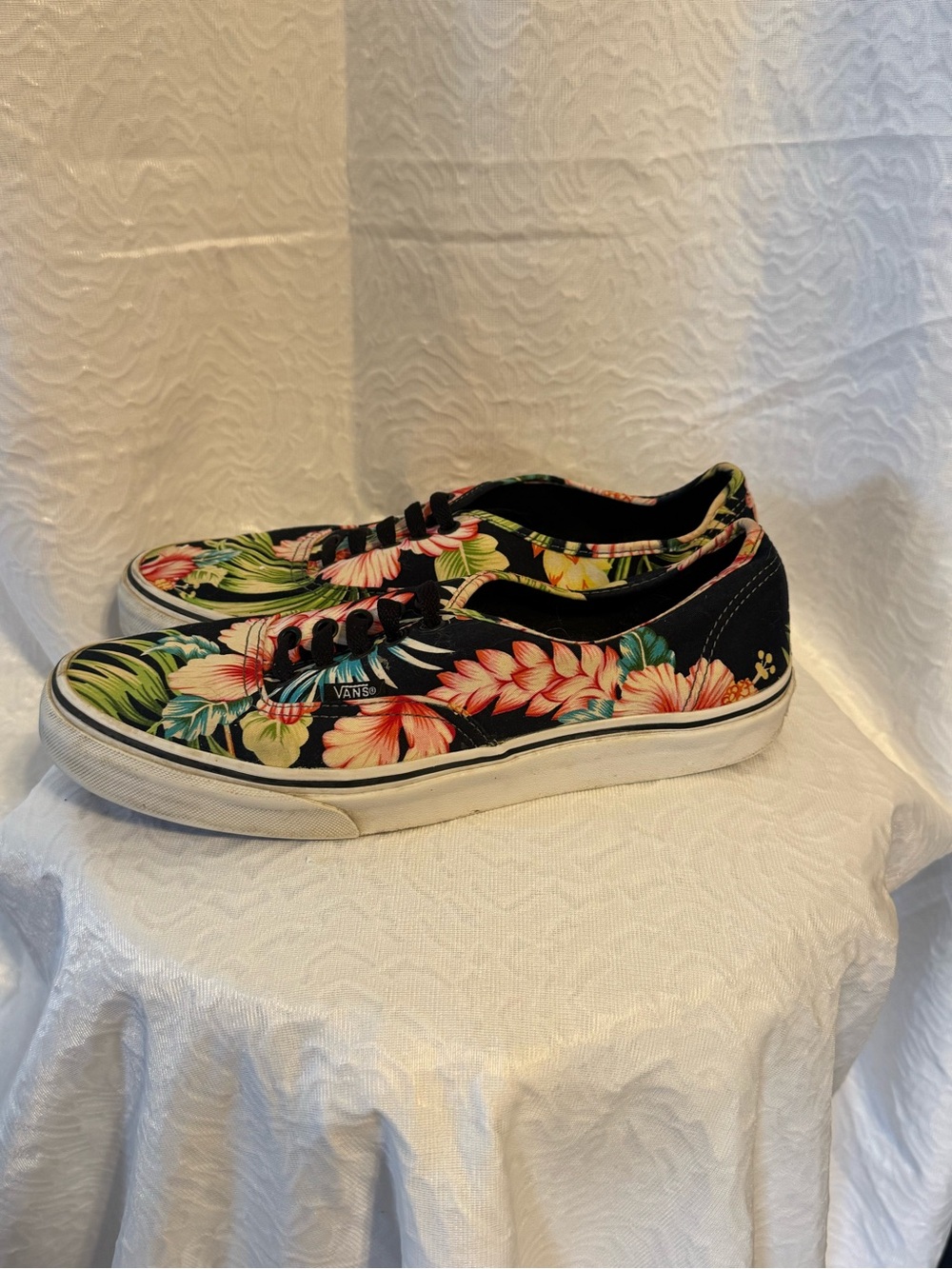 Vans - Picture 3 of 7